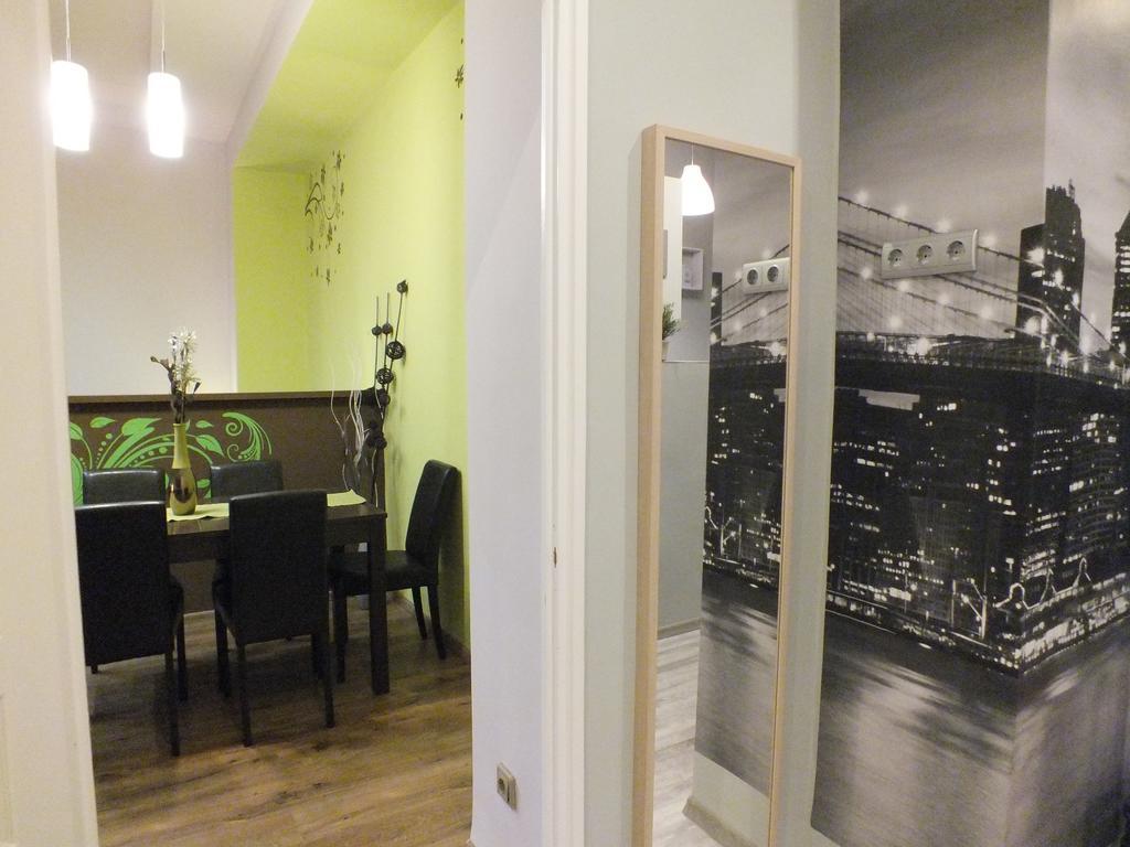 Standard Apartment By Hi5 - Feherhajo Budapest Zimmer foto
